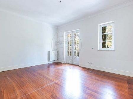 Lisboa, Lisbon 2645 - Photo 2