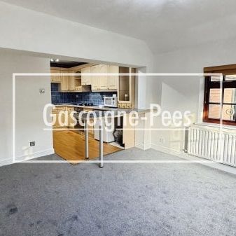 Basingstoke, RG23 - Photo 1