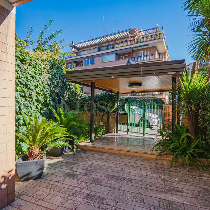 Casa a Roma in Via del Santuario Regina degli Apostoli - Photo 1