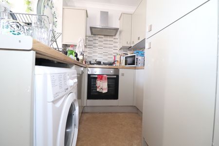 Llanbleddian Gardens, Cathays - Photo 3