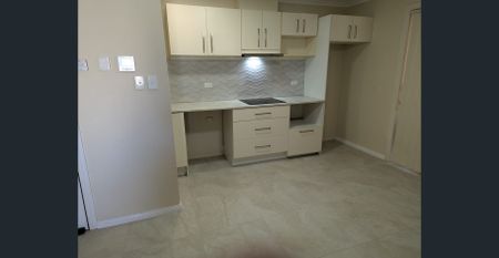 2 bedroom garden flat in quiet street - Photo 4