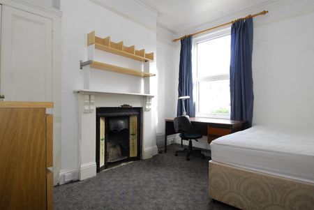 Derry Avenue, Plymouth - Photo 5