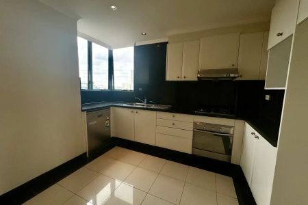 “Stunning Three Bedroom Apartment In The Heart Of Hurstville!” - Photo 2