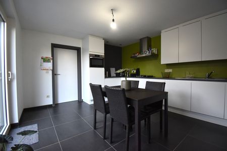 Charmante huurwoning vlakbij centrum Ruiselede - Foto 5