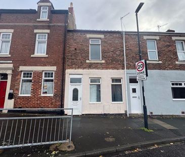 2 bedroom terraced house to rent - Photo 3