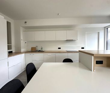 Location Appartement 3 pièces 86m² - Photo 2
