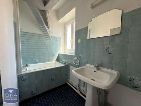 Location Appartement 1 pièce 29m² BRIVE LA GAILLARDE 19100 - Photo 3