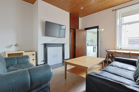 2 bedroom Student Flat to rent in Sandyford Road, Sandyford, Newcastle Upon Tyne, Ne2 - Photo 3