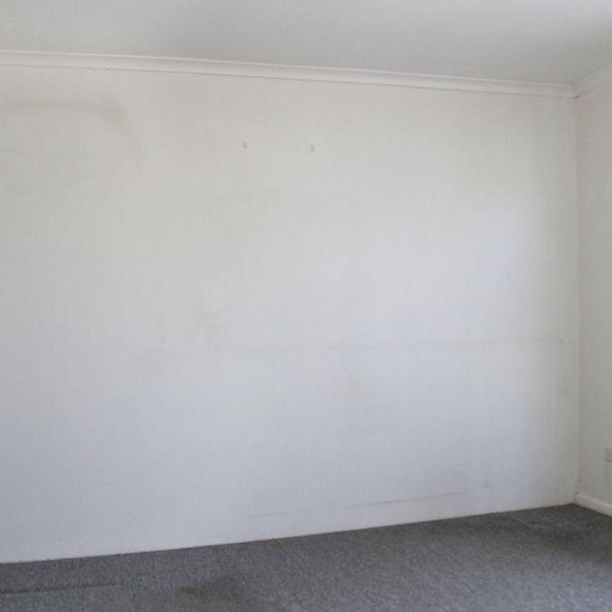 TIDY ONE BEDROOM UNIT CLOSE TO THOMPSON ROAD - Photo 1