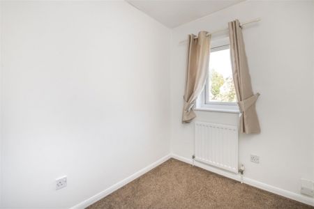 3 bed House To Let - Photo 2