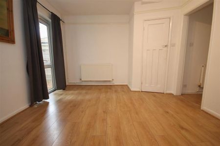 4 bedroom house to rent - Photo 3