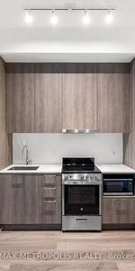 HWY 7/HWY 400-Modern Bright 1Bdrm+Den 1Bath - Photo 3