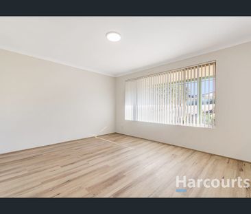 4 Fisherton Circuit, Kinross, WA 6028 - Photo 3