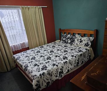 3-Bedroom Fully Furnished Home with Internet - Photo 3