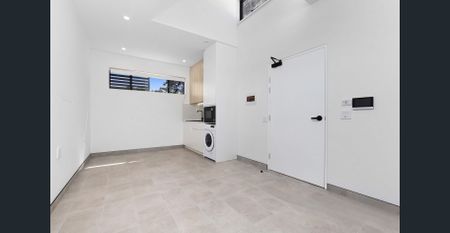 STUNNING MODERN FURNISHED STUDIO APARTMENT - Photo 3