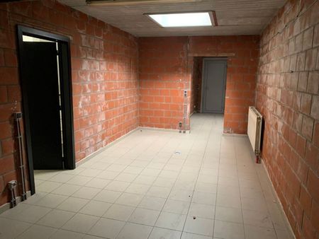 Halfopen woning met 3 slaapkamers, tuin en garage in Eeklo! - Foto 3