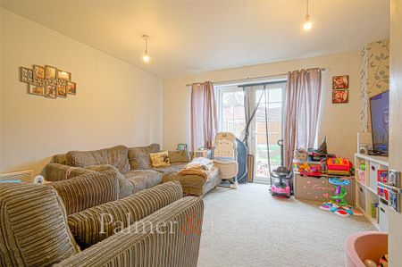 2 bedroom terraced house to rent - Photo 2