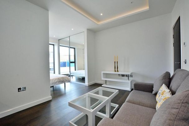 Studio to rent - Photo 1