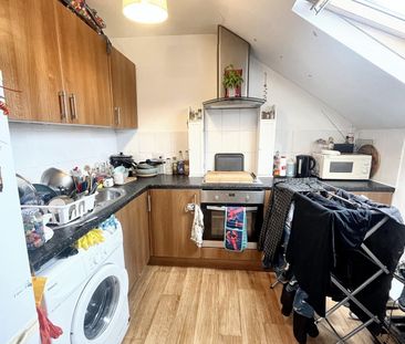 Woodland Terrace, Flat 6, Plymouth - Photo 3