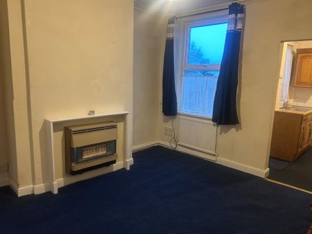 NottinghamRoad, Eastwood, NOTTINGHAM - Photo 2