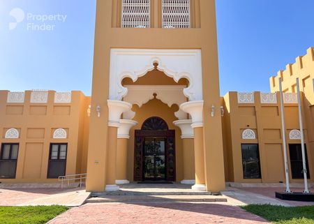 Vacating Soon | Elegant | Single Row - Photo 4