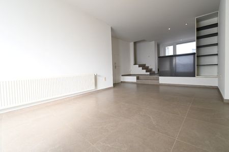 Gezellig gerenoveerd huisje met terras en tuintje op zeer rustige landelijke ligging - Photo 3