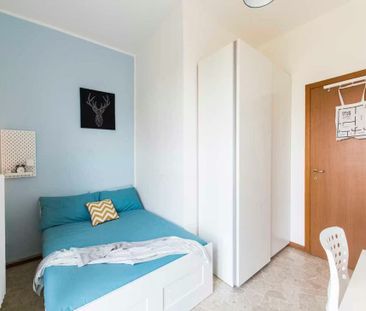 Via Ginestre, Cesano Boscone, Lombardy 20090 - Photo 1