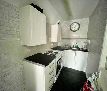 Shields Road, Gateshead, NE10 - Photo 3