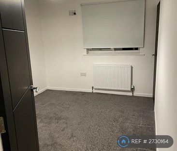 4 bedroom terraced house to rent - Photo 3