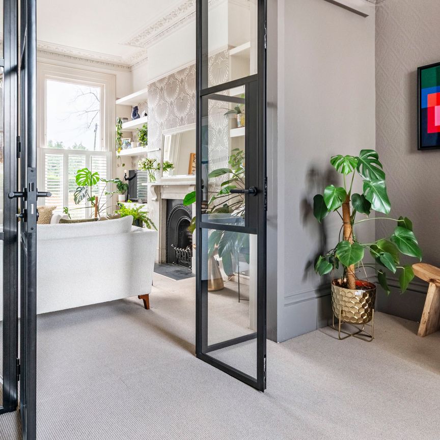 Sydenham Road North, Cheltenham, Gloucestershire - Photo 1