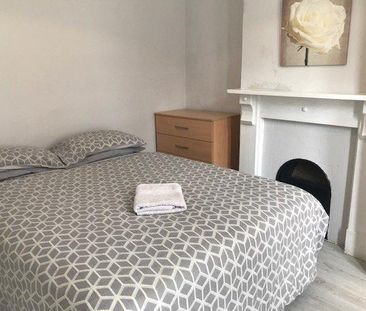 3 bedroom terraced house to rent - Photo 5