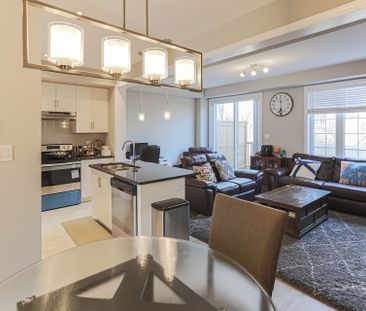 For Lease - 3353 Mockingbird Common Drive, Oakville, Ontario - Photo 3
