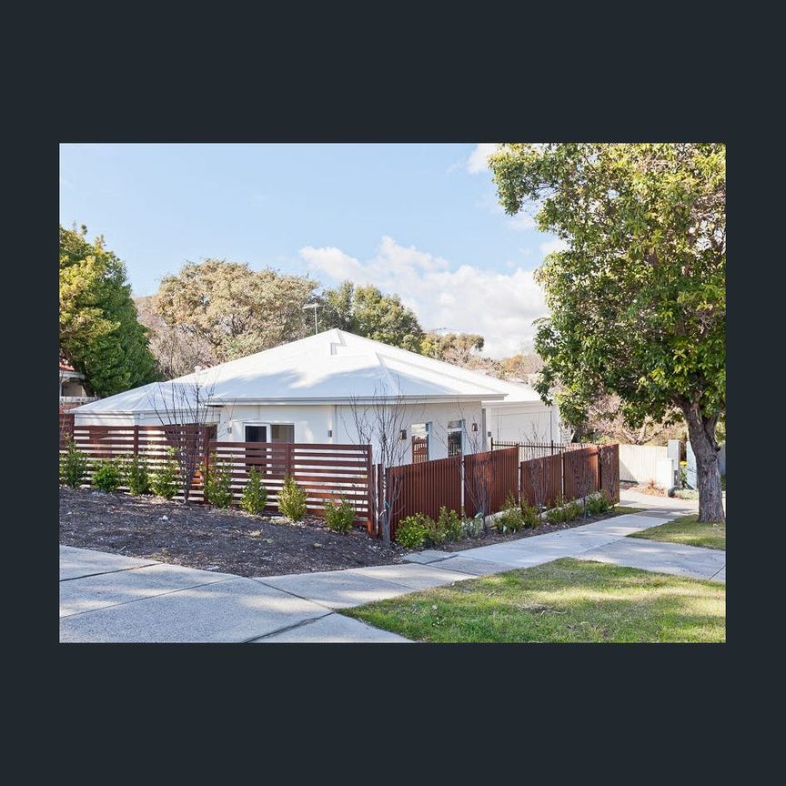 Light, Bright and Spacious - Photo 1