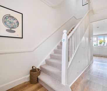 Hallam Road, Godalming, Surrey, GU7 - Photo 6
