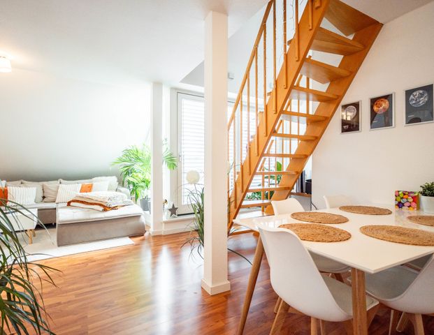 Tolle Maisonettewohnung mit Balkon, Einbauküche und Carport im schönen Bielefeld Heepen - Photo 1