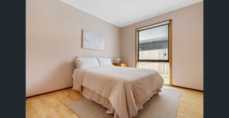 Comfortable Coastal Living in a Convenient Rosebud Location - Photo 4