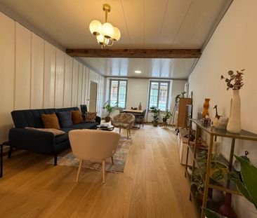 Charming and newly renovated 2.5-room apartment in a sunny and quie... - Foto 1