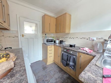 Room in a Shared House, Cowper St, LU1 - Photo 4