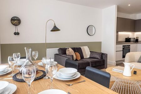 2 bedroom serviced apartment to rent - Photo 2