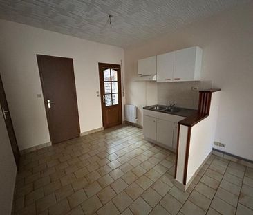 Location Maison 3 pièces 50m² CHAUNY 02300 - Photo 1