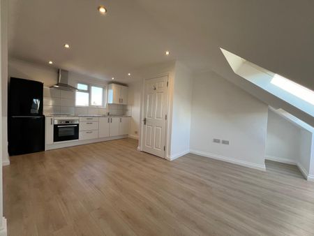 Hayes End Drive, Hayes, UB4 8HE - Photo 4