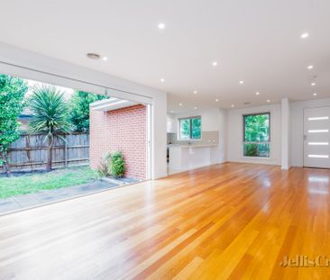 1/4 Moorea Court, Mount Waverley - Photo 2