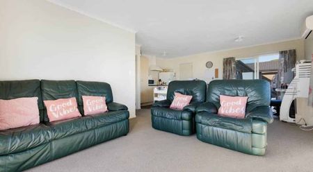 Discover Your Perfect Retreat - Photo 3