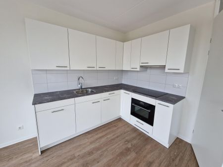 Te huur: Appartement Rijksstraatweg 3 A 16 in Hurdegaryp - Photo 4