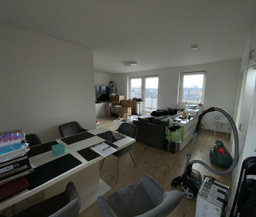 Renovierte 2-Zimmer-Wohnung mit zwei Balkonen und moderner Ausstattung - Foto 1