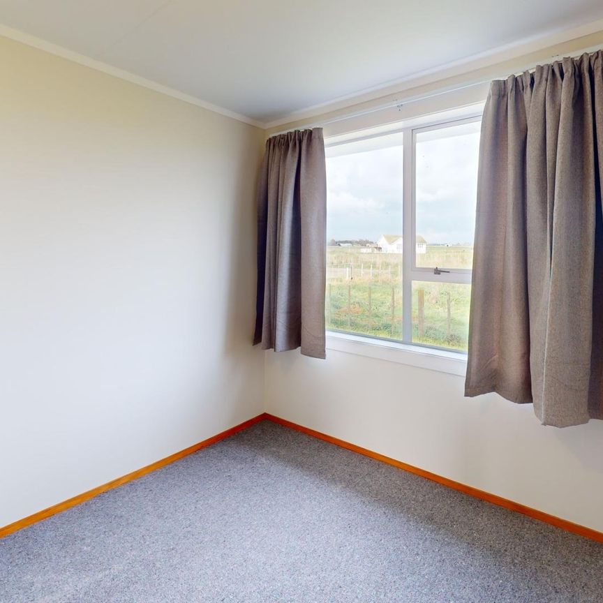 Longburn - 4 Bedrooms - Photo 1