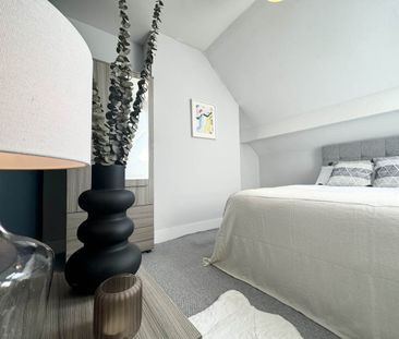Hough Lane (room 5), Bramley, Leeds - Photo 2