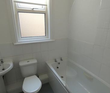 2 bedroom property to rent - Photo 3