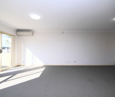 5/100 Cragg Street - Photo 2