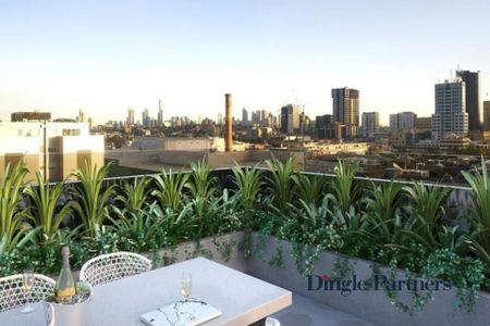 Stylish 2-Bedroom Apartment in the Heart of South Yarra - Photo 3